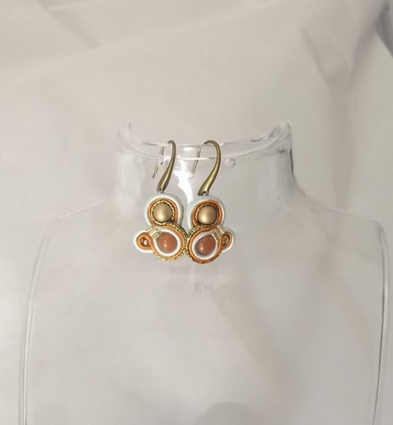 bijou artisanal -boucles Fresh courtes