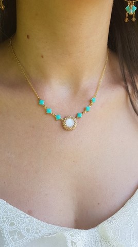 collier brodé à l"aiguille - collier city feur mint