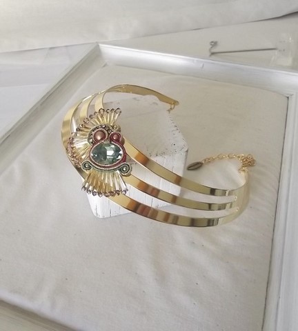 collier brodé à l'aiguille - collier CLEO