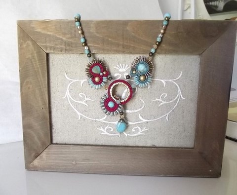 collier brodé à l'aiguille -collier Riviera