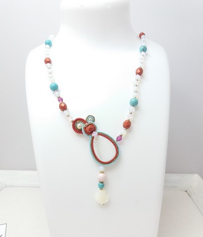 collier bridé à l'aiguille - collier Summer in Shell