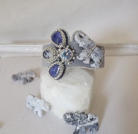 Bracelet Eléphanteau - travail artisanal fait main