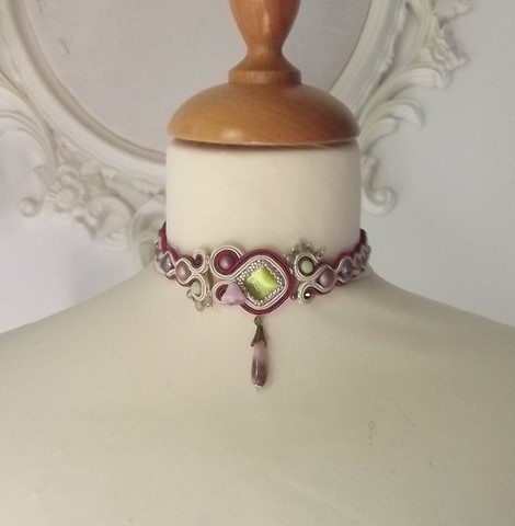 Colllier brodé à l'aiguille - collier ras de cou amélia