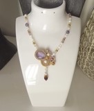 collier brodé à l'aiguille - collier Lillac Summer