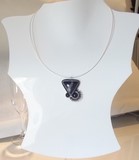 collier brodé à l'aiguille - collier Picoti