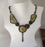 Collier brodé à l'aiguille - collier Fresh soirée